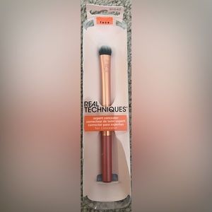 Real Techniques Concealer Brush Brand New